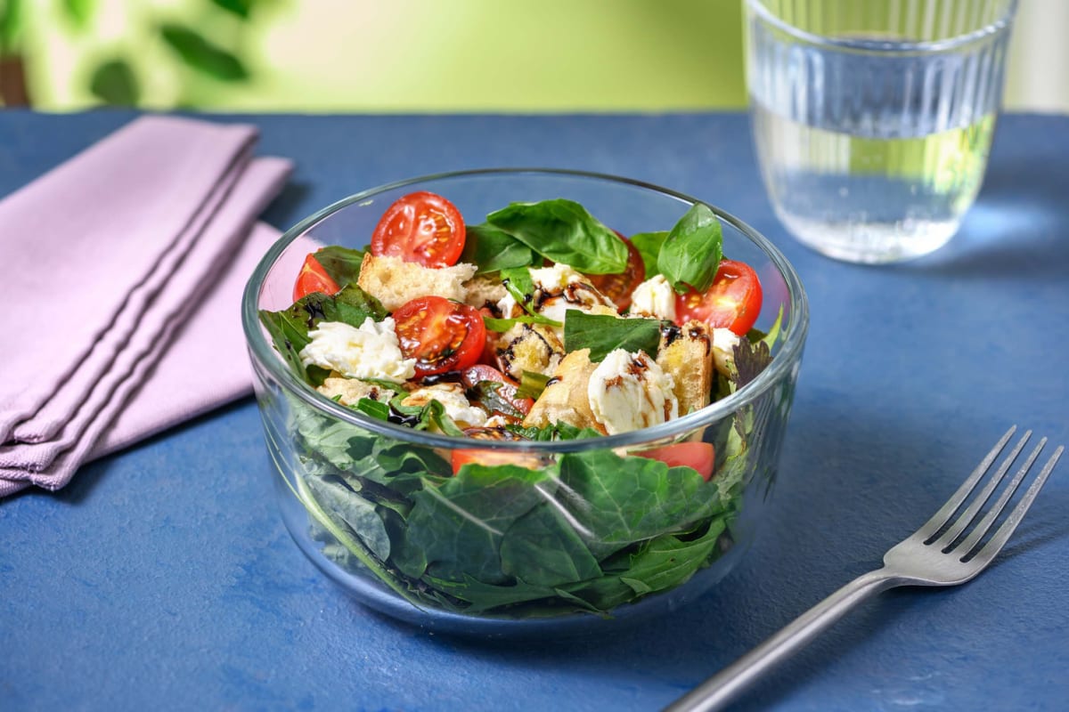 Salade panzanella d’une séduisante simplicité