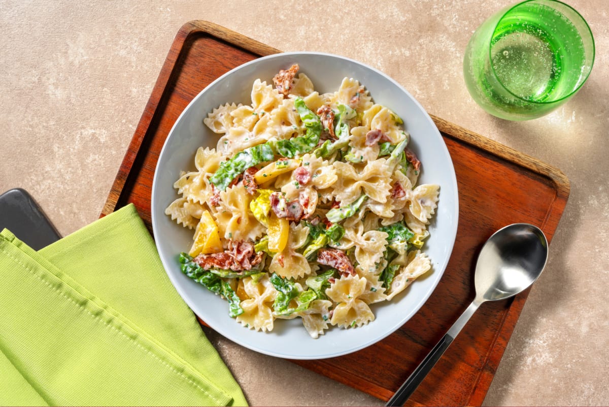 Salade de farfalle, lard & sauce ciboulette 