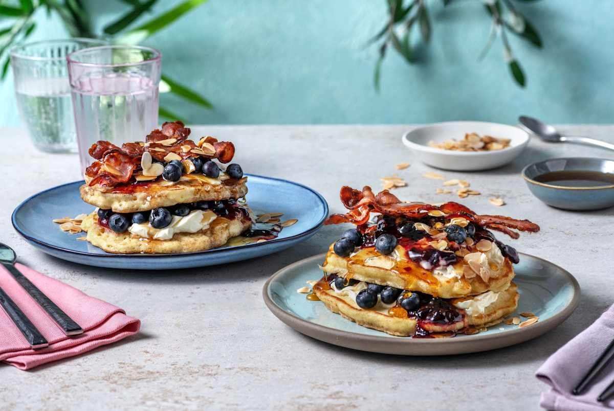 Pancakes au lard et aux myrtilles