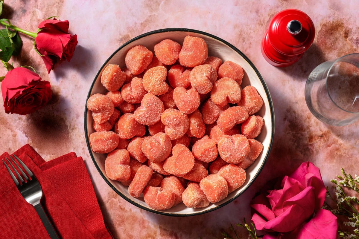 Perfekt zum Valentinstag: Herzgnocchi mit roter Beete & Tomate