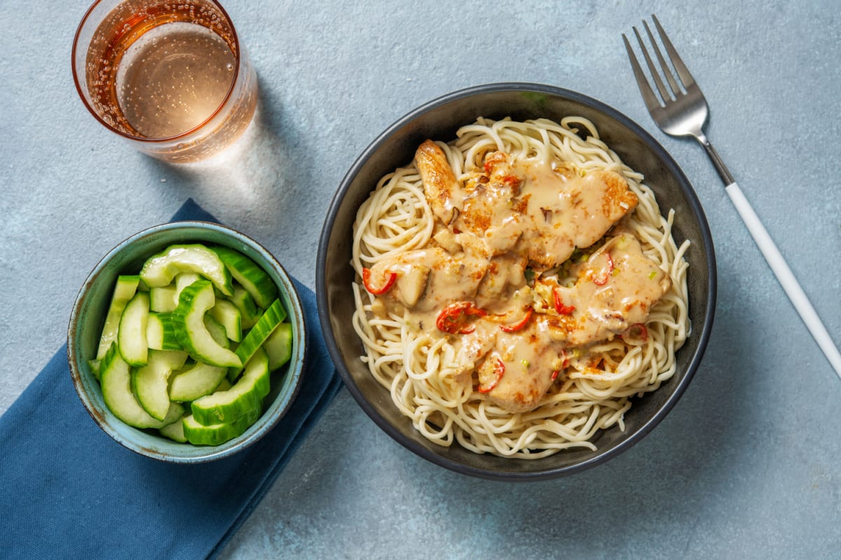 Wok de nouilles au poulet épicé façon bicol