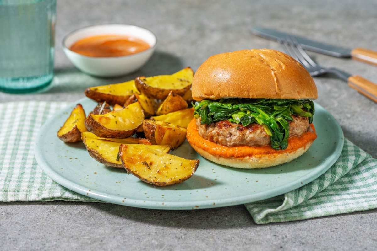Hamburger di salsiccia con crema di peperoni 