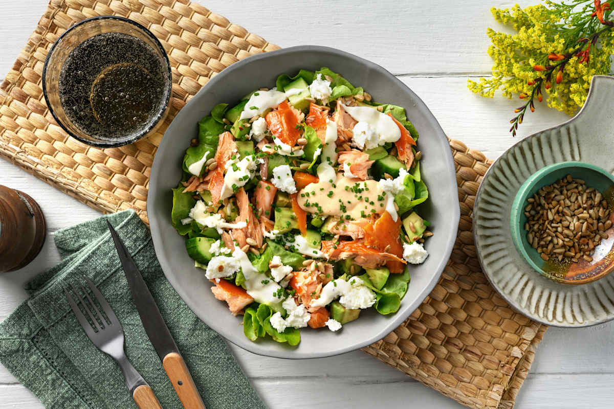 Salade warmgerookte zalm