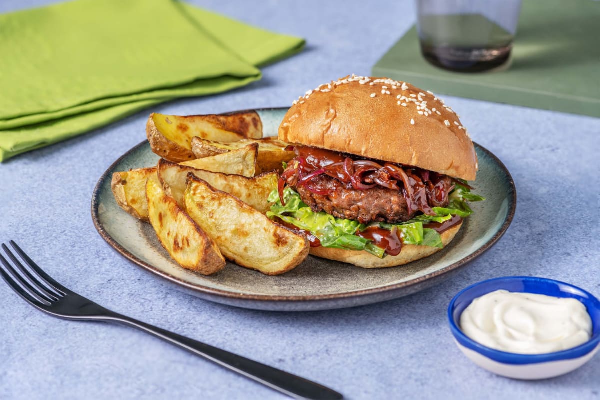 Vegan BBQ Burger mit karamellisierten Zwiebeln