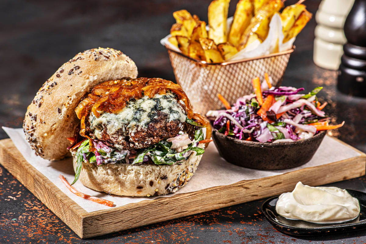 Burger au bleu & frites au romarin