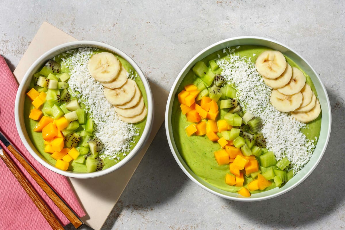 Green vegan smoothiebowl