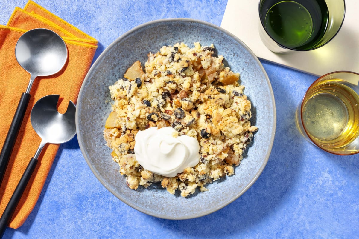 Sweet Caramelised Cinnamon Pear Crumble