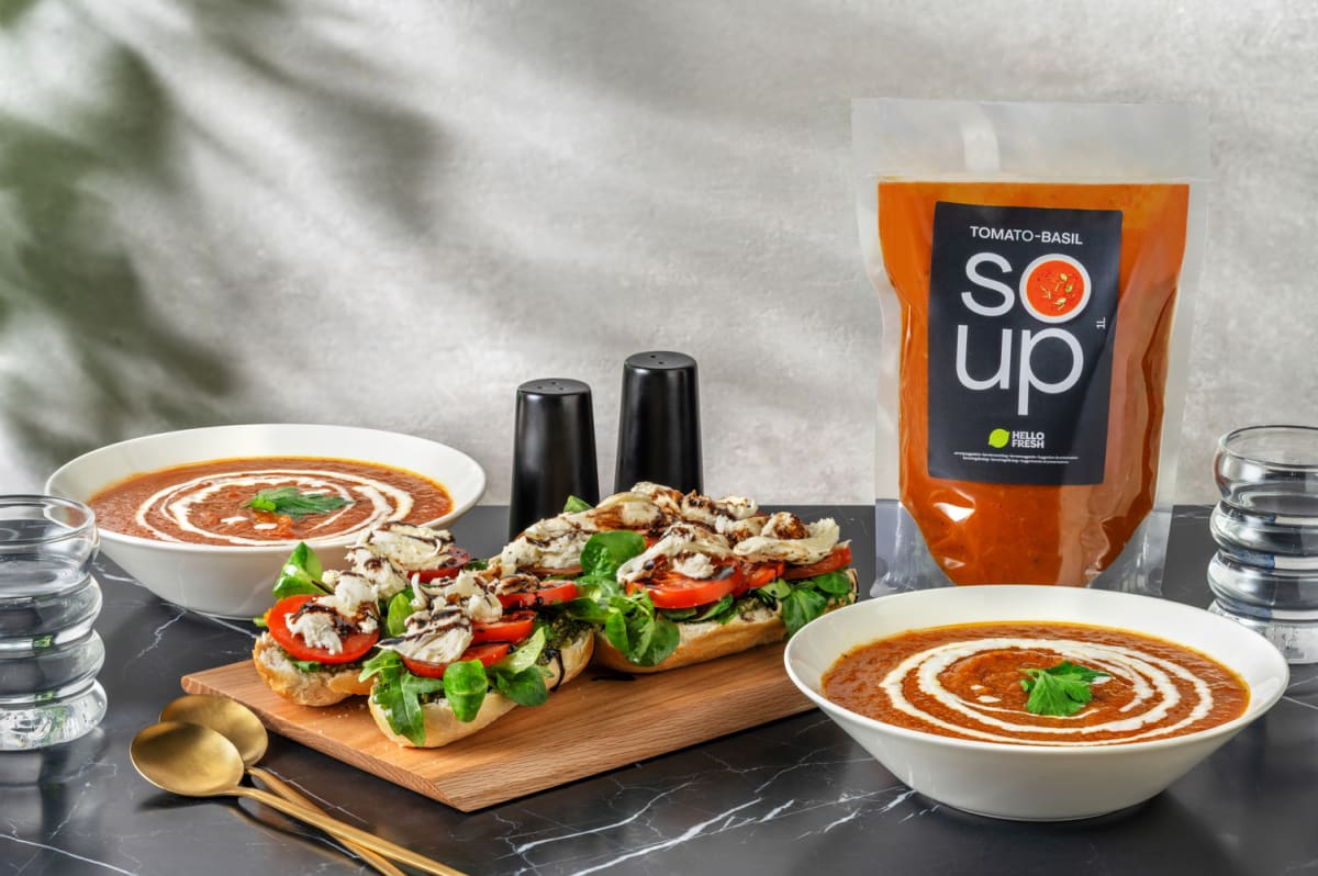 Soupe de tomate et baguette caprese