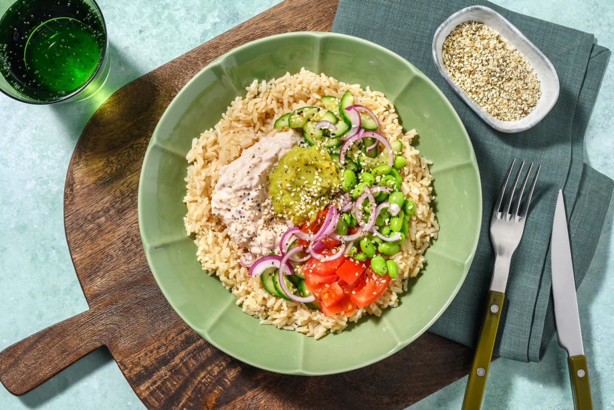 Tonijn-avocadobowl met furikake