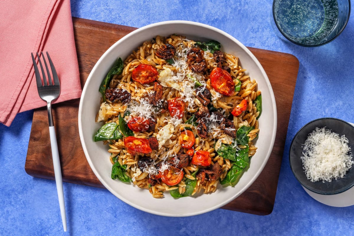 Orzotto mit Mozzarella und rauchigen Pilzen