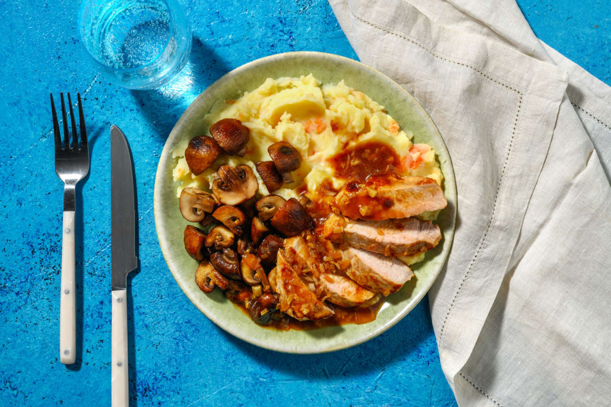 Lomo de cerdo con salsa casera de su jugo