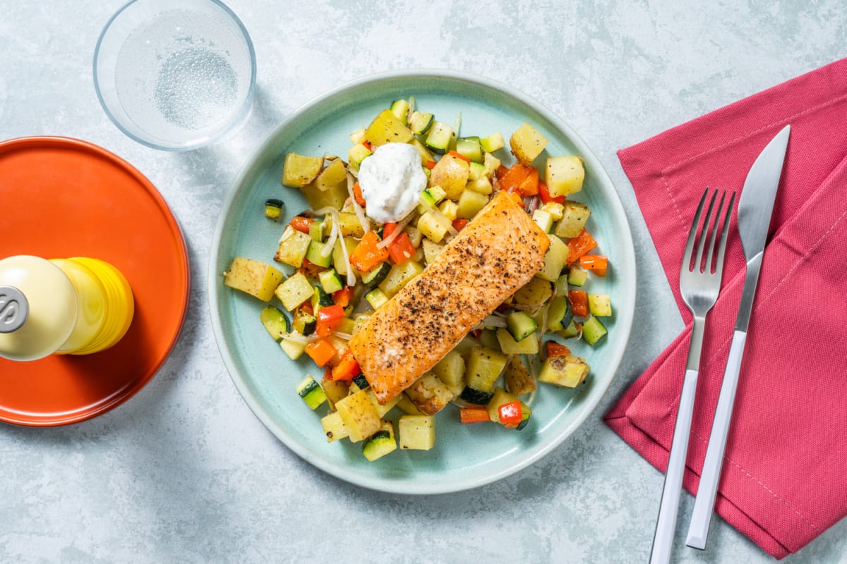 Salmón con mayonesa de eneldo 