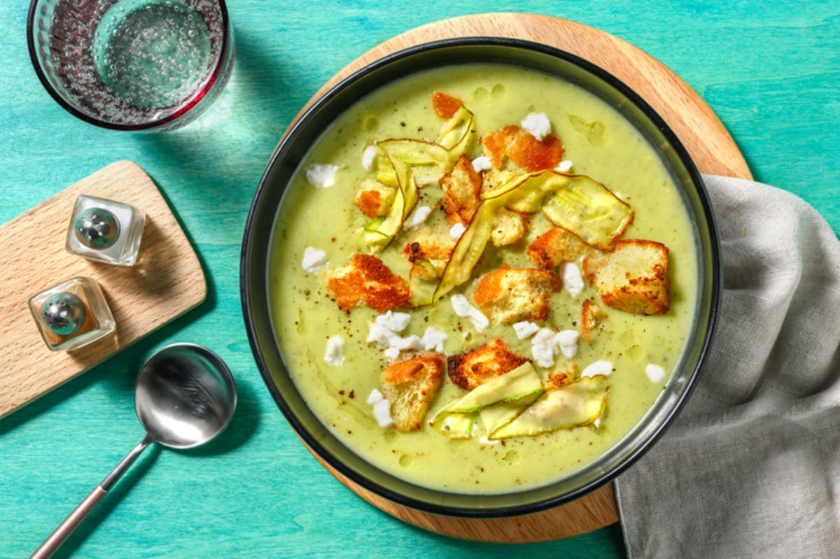 Courgette and Pesto Soup
