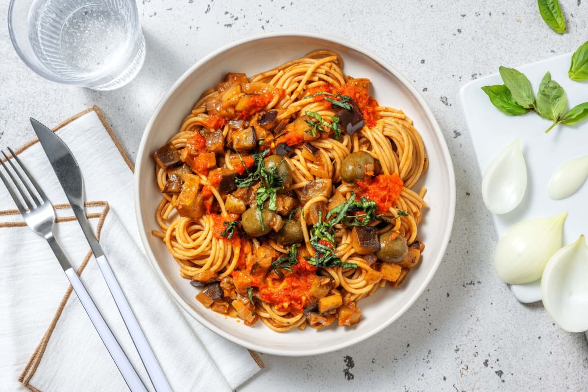 Aubergine cacciatore met volkoren spaghetti