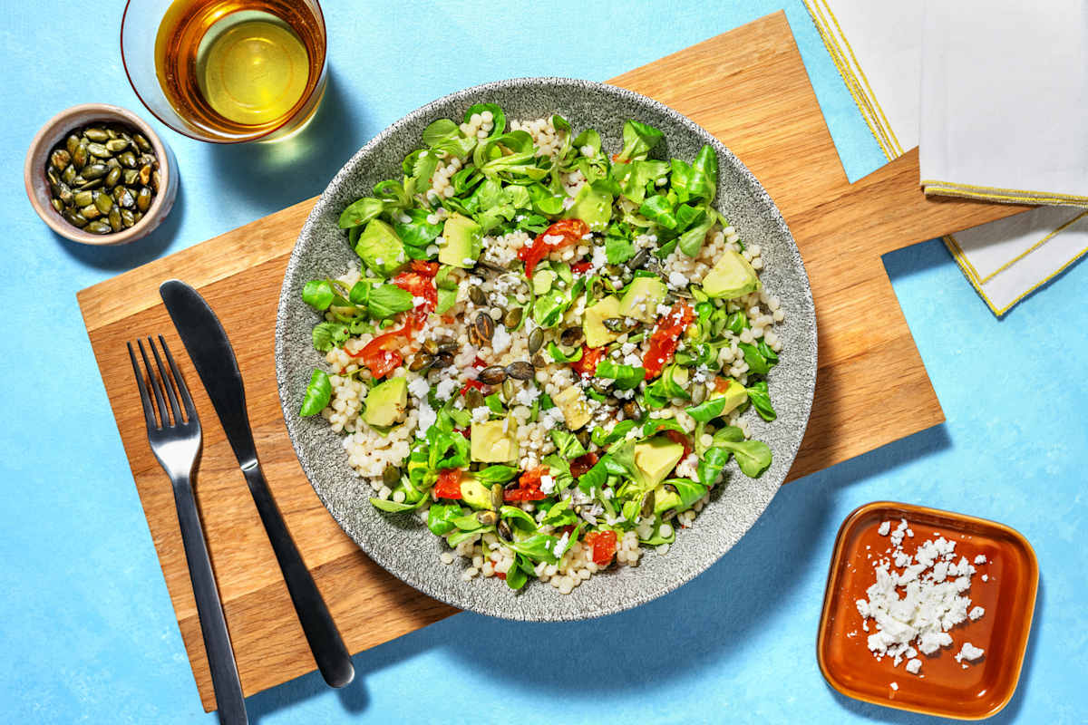Salade de couscous perlé, fromage frais & avocat