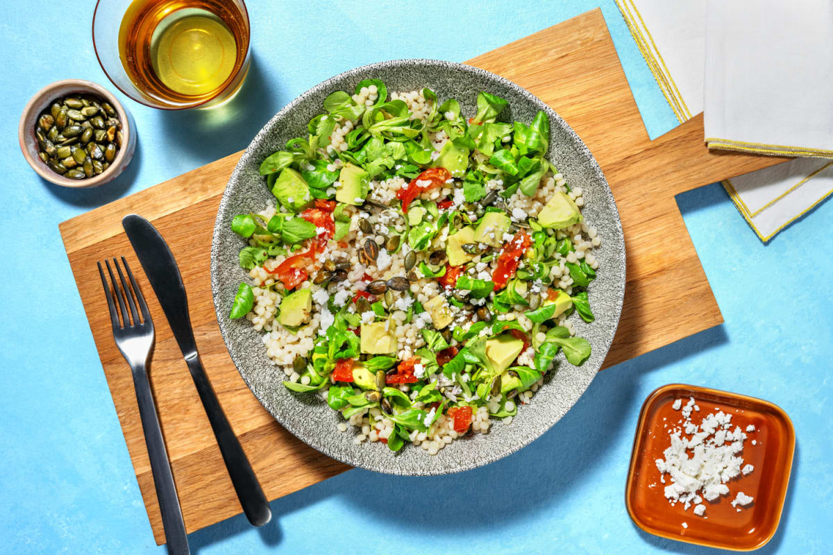 Salade de couscous perlé, feta & avocat