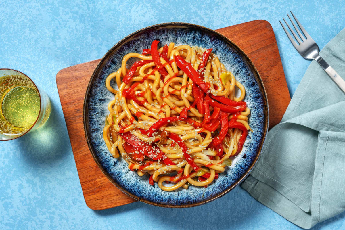 Yaki udon ai peperoni e cavolo cappuccio