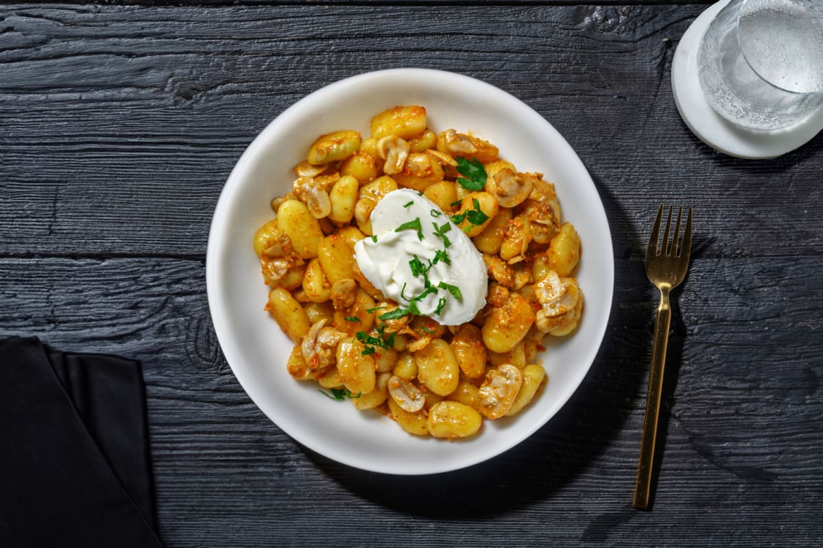 Gnocchi cremoso al funghi & burrata