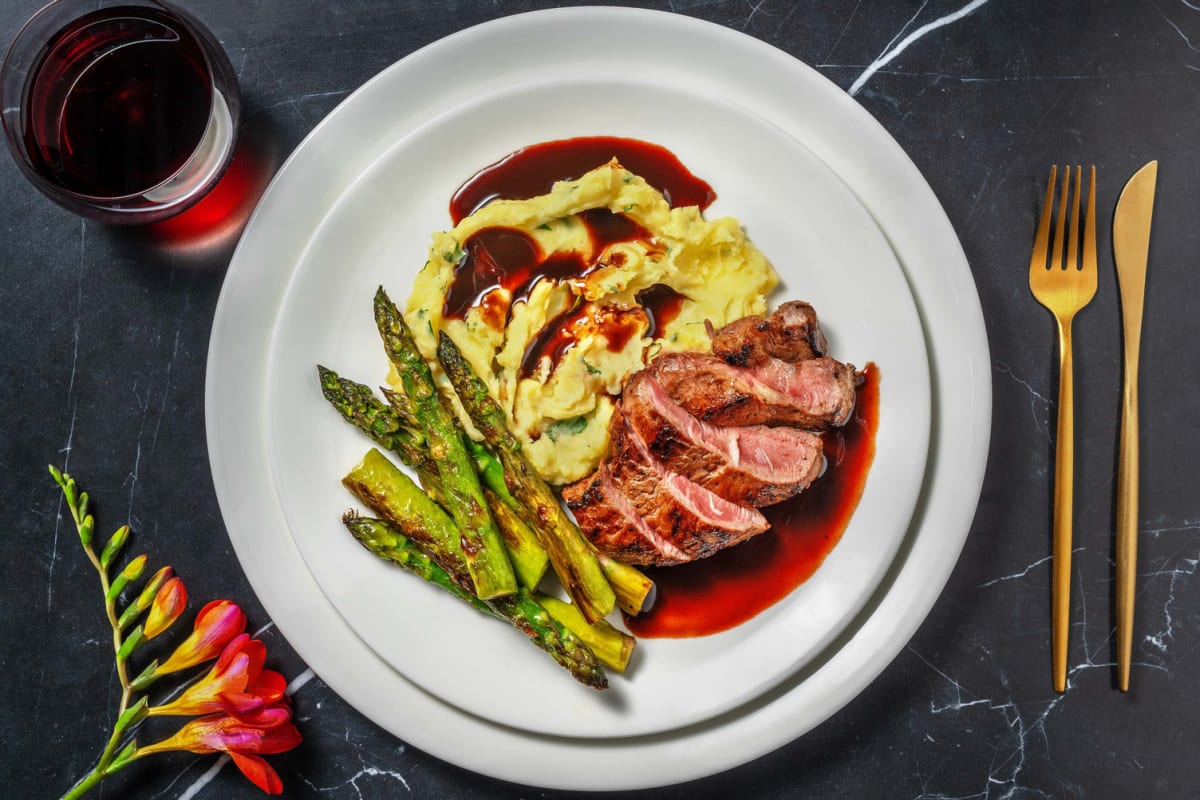 Pepper Crusted Venison Steak and Red Wine Jus