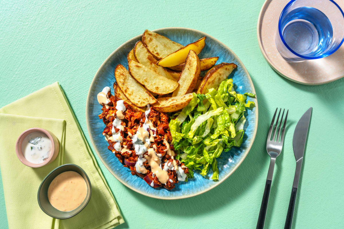 Kebab-Teller mit geräuchertem Tofu