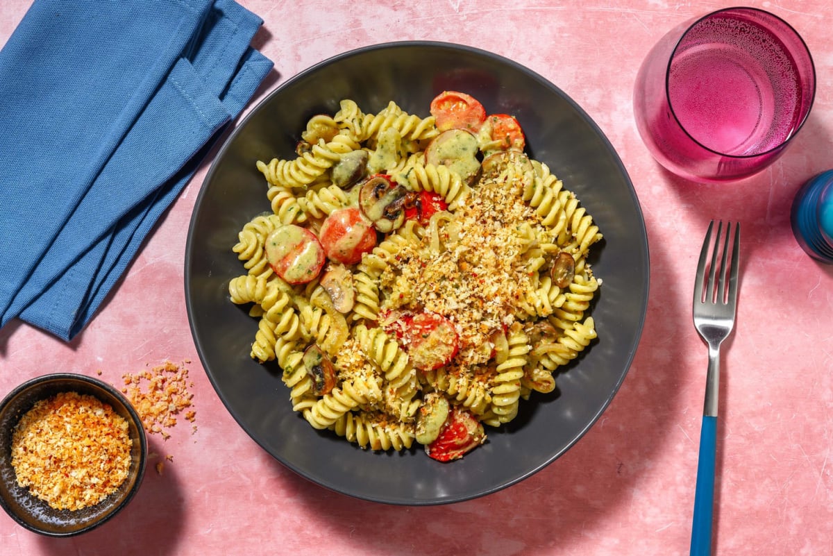 Fusilli in Zwiebel-Basilikum-Pesto