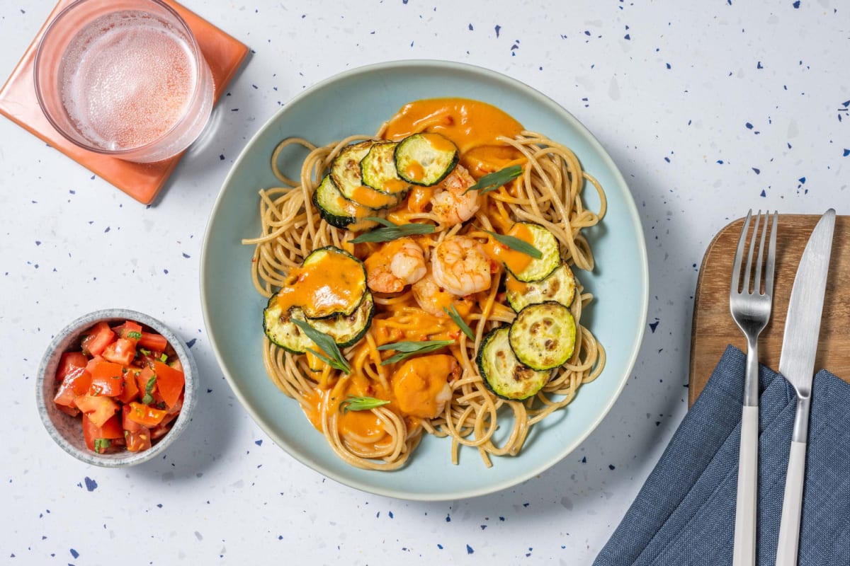 Volkoren spaghetti met garnalen in kerrieroomsaus 