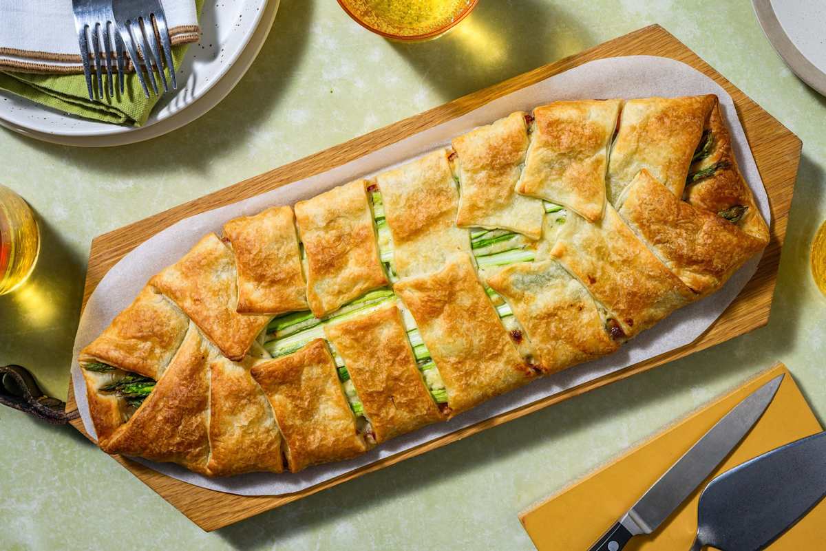 Green Asparagus puff pastry tart