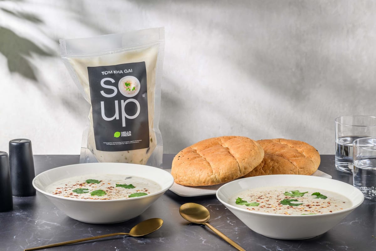 Tom Kha Gai mit Fladenbrot