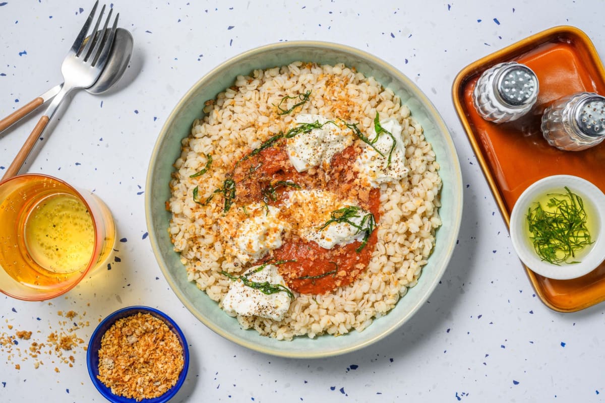Orzo, briciole alle alici e burrata