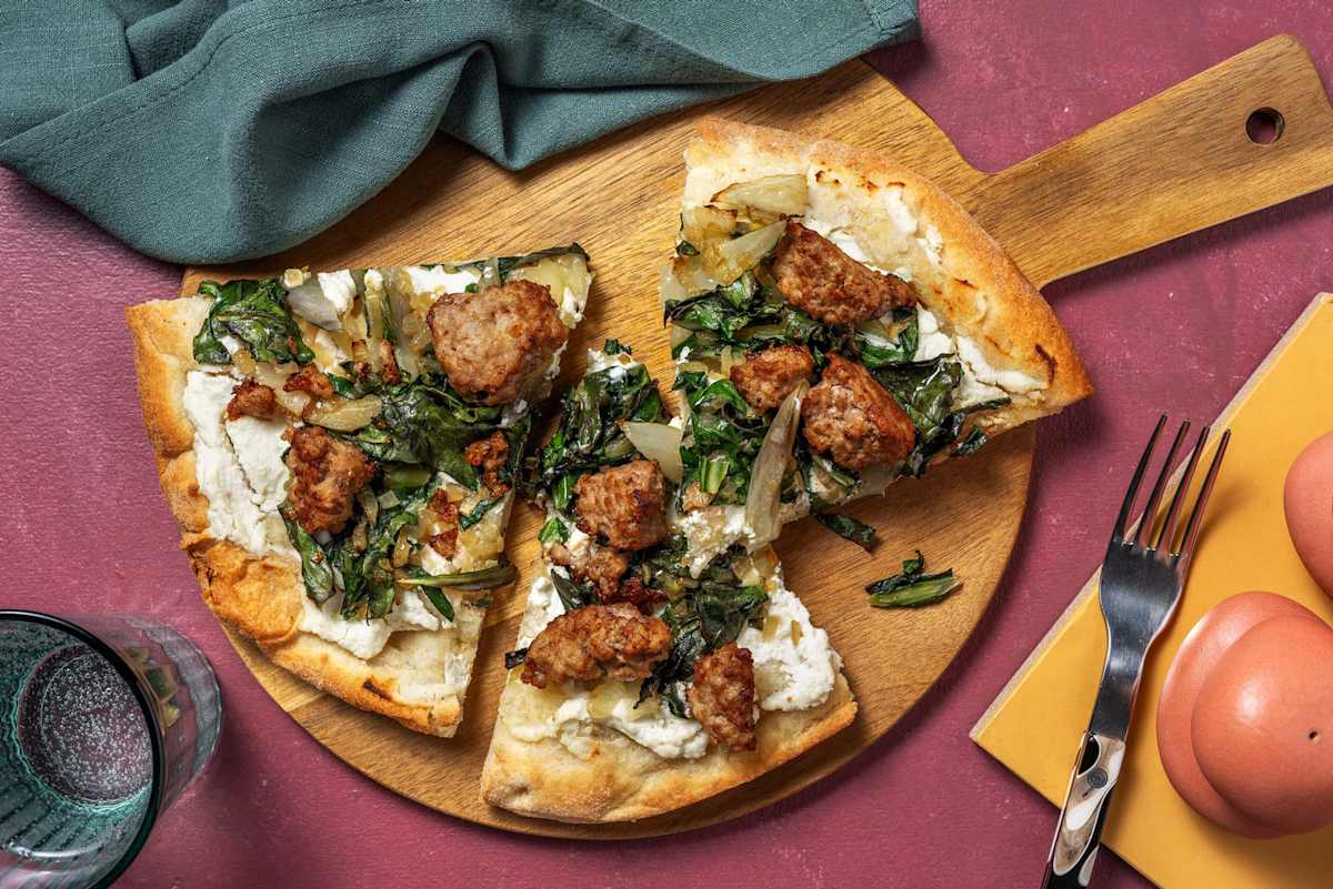 Pizza alla pugliese salsiccia e ricotta