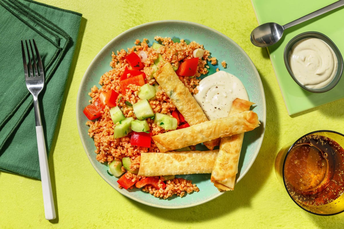 Sigara Börek mit Hirtenkäse auf Bulgursalat