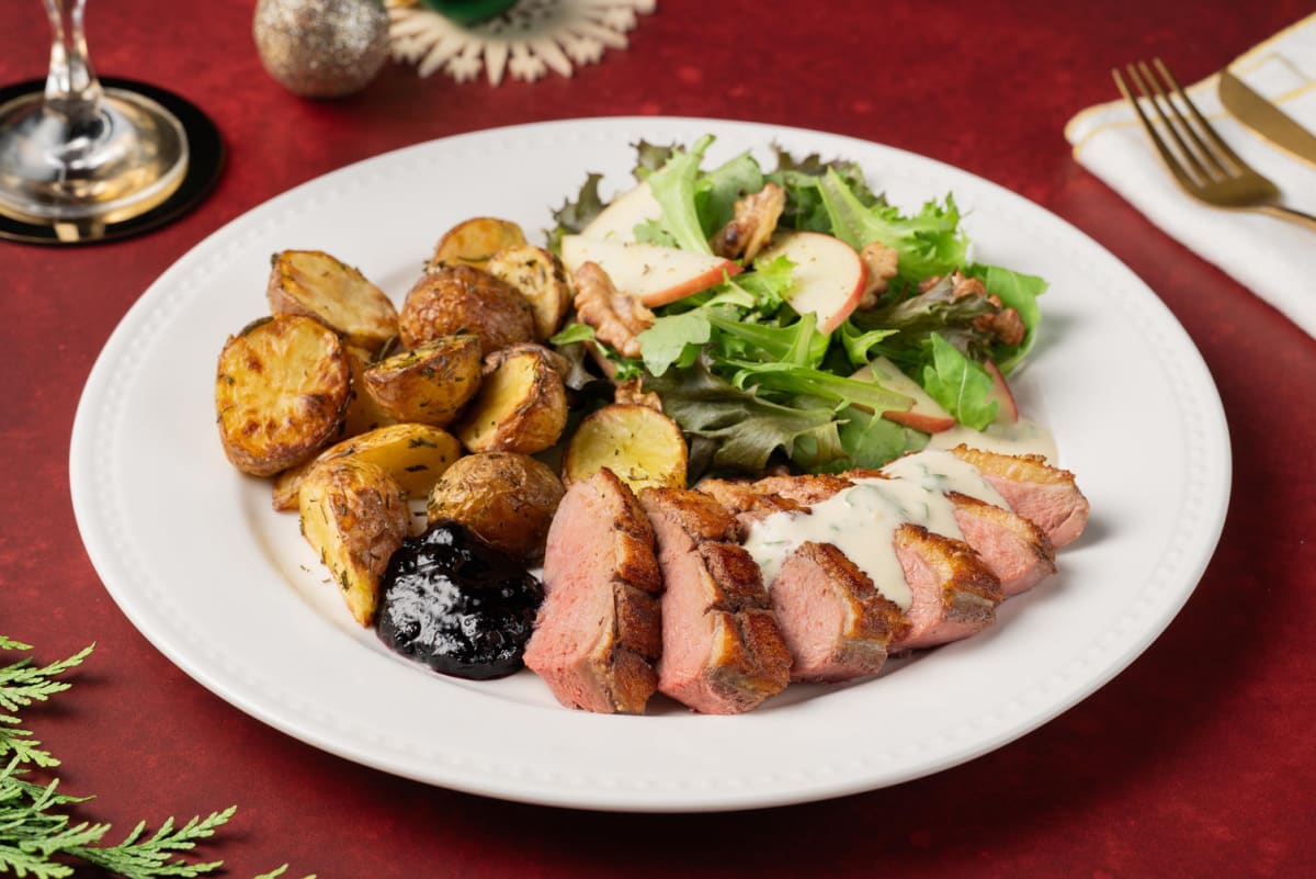 Stekt sous vide-and og tyttebærsyltetøy