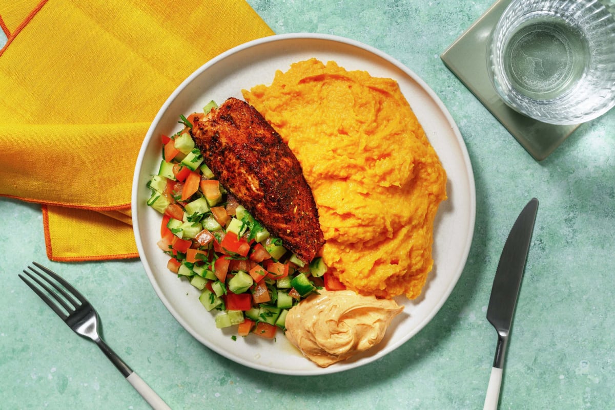 Pandestegt cajunkrydret ørred