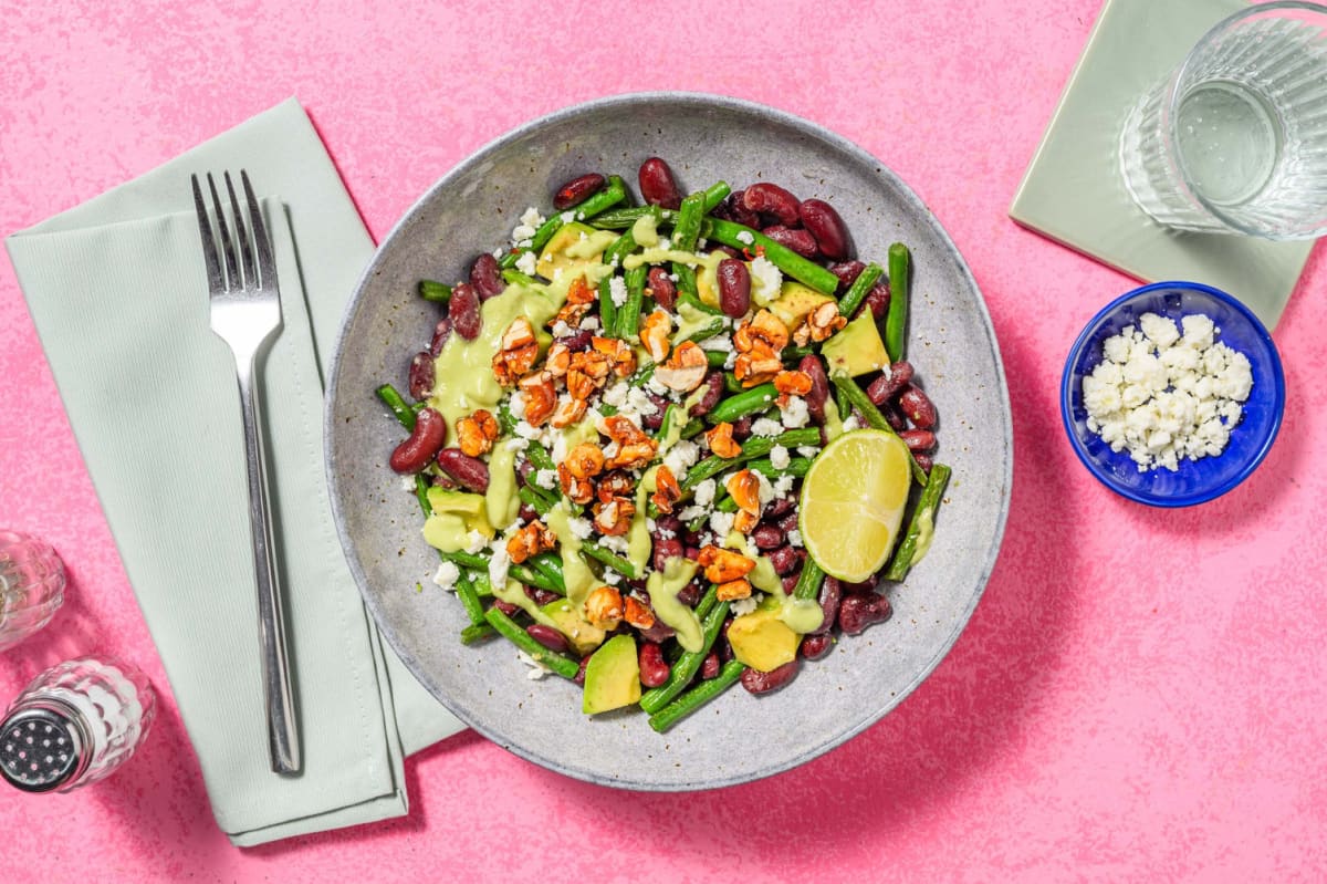 Healthy salad di fagioli, gamberi e avocado