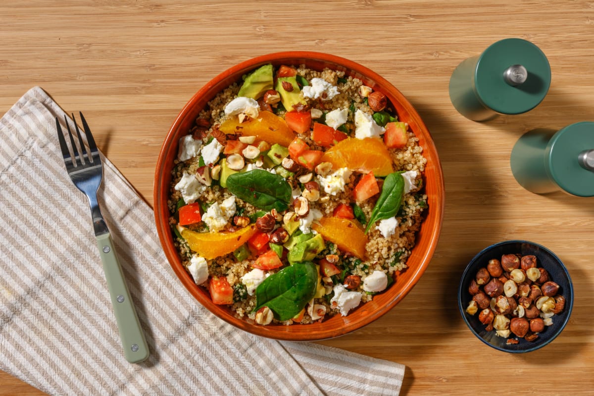 Ensalada de quinoa, queso de cabra y aguacate 