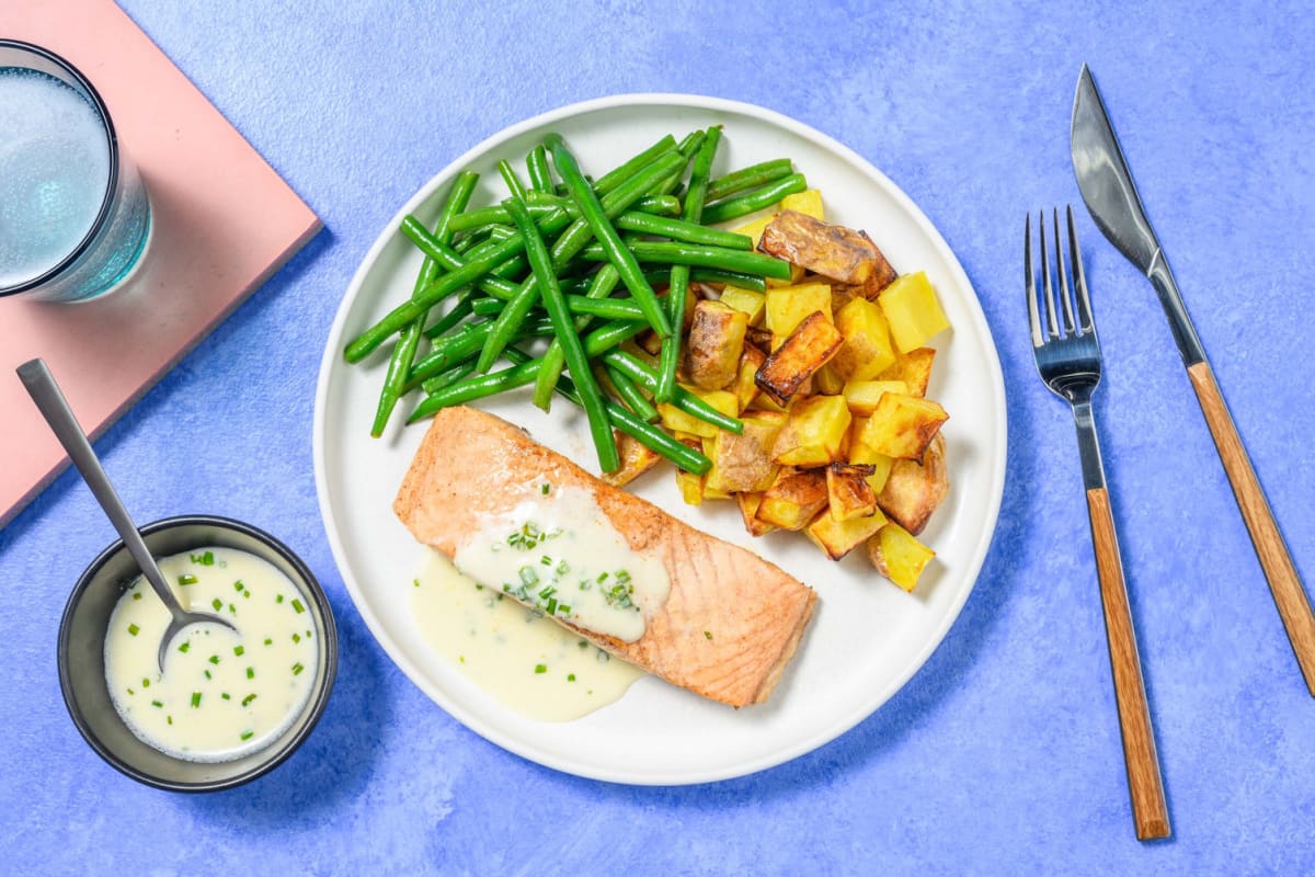 Baked Salmon and Creamy Chive Sauce