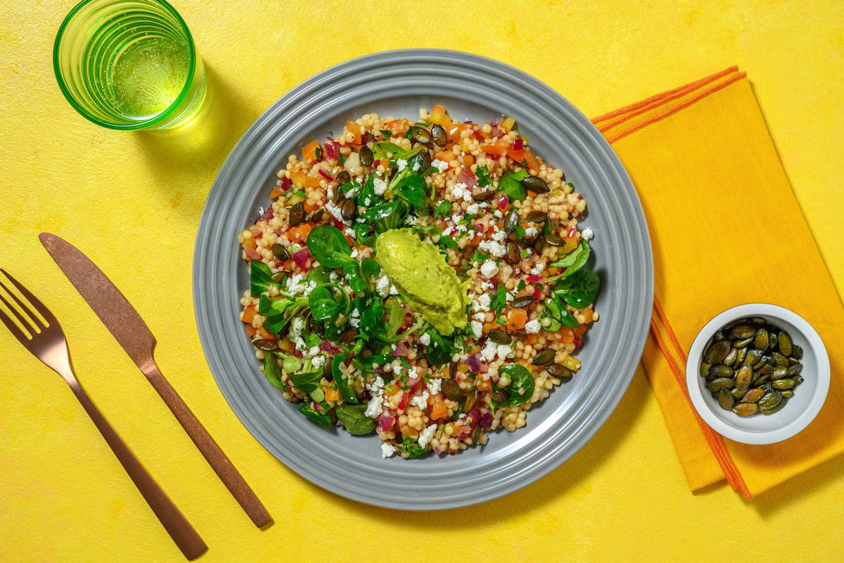Salade de couscous perlé à l'avocat et fromage grec Recette HelloFresh