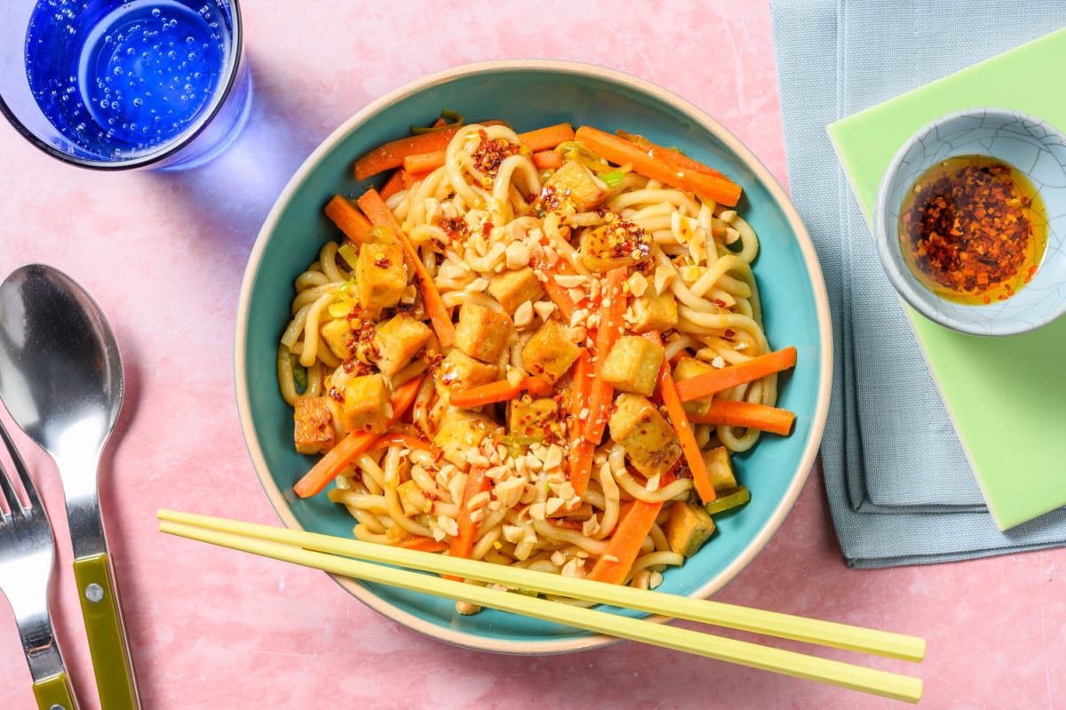 Lo mein - noodles saltati, gamberi e tofu