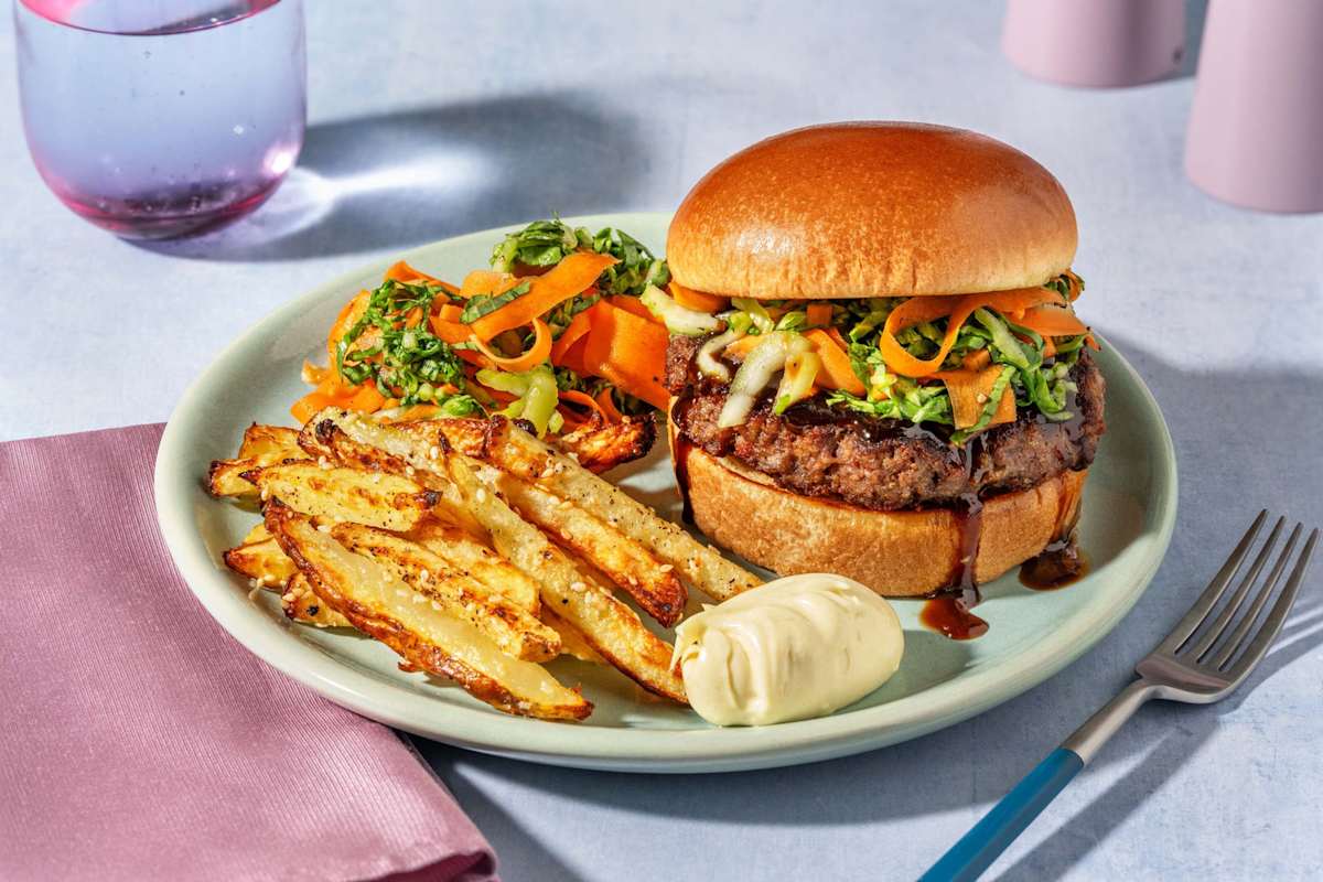 Japansk teriyakiglaseret burger