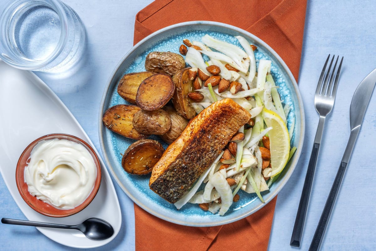 Salmone alla paprika e crudité di finocchi