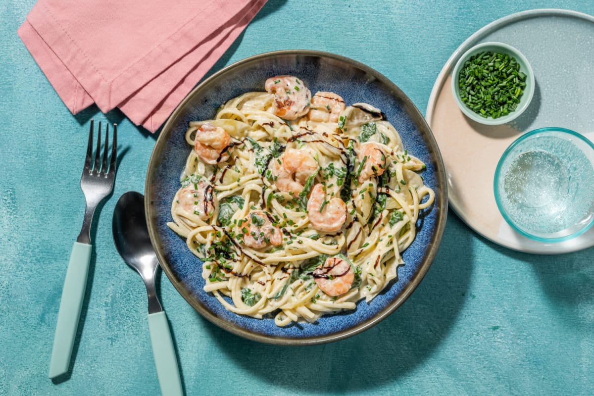 Cheesy Alfredo Style Prawn Linguine