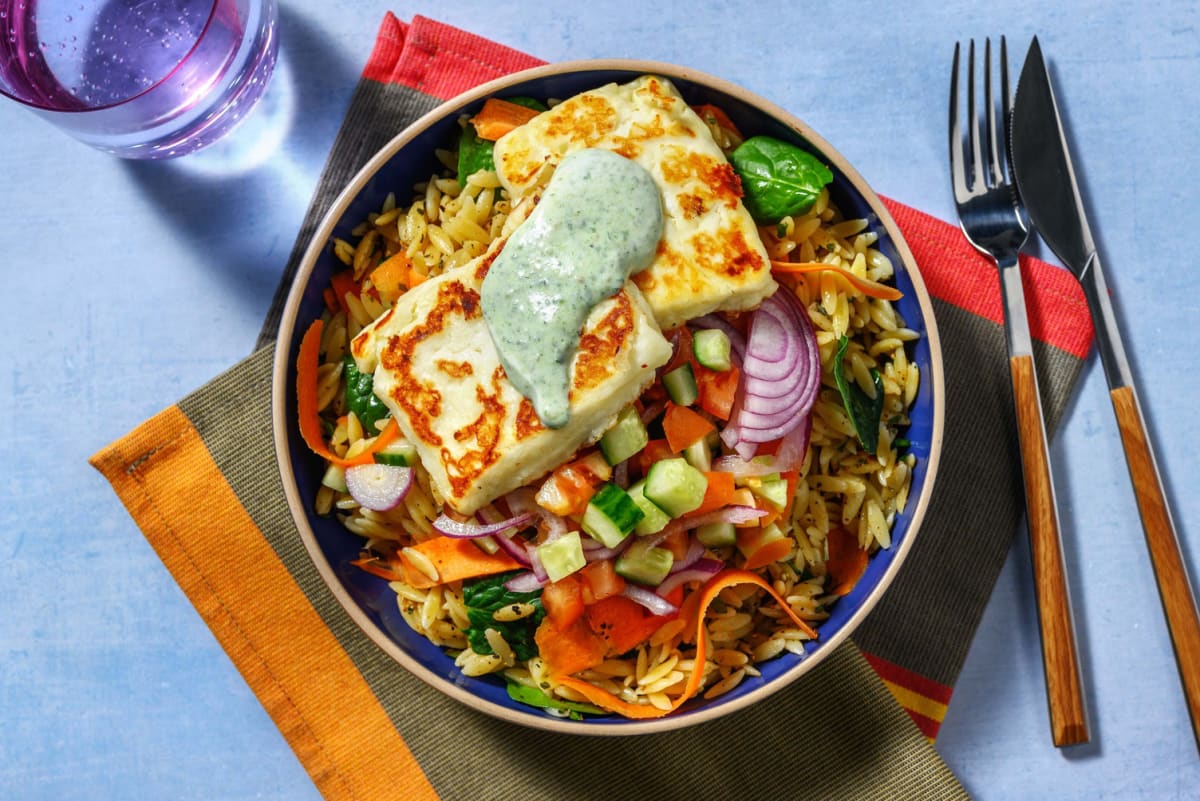 Grekisk-inspirerad orzo-sallad