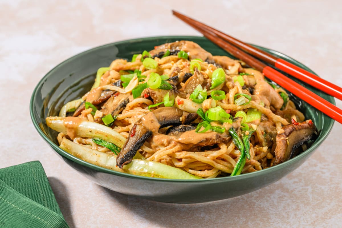 Nouilles sautées au portobello & pak choï