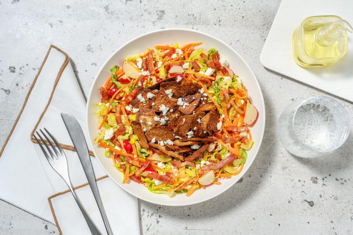 Salade bretonne avec des chips de galettes 