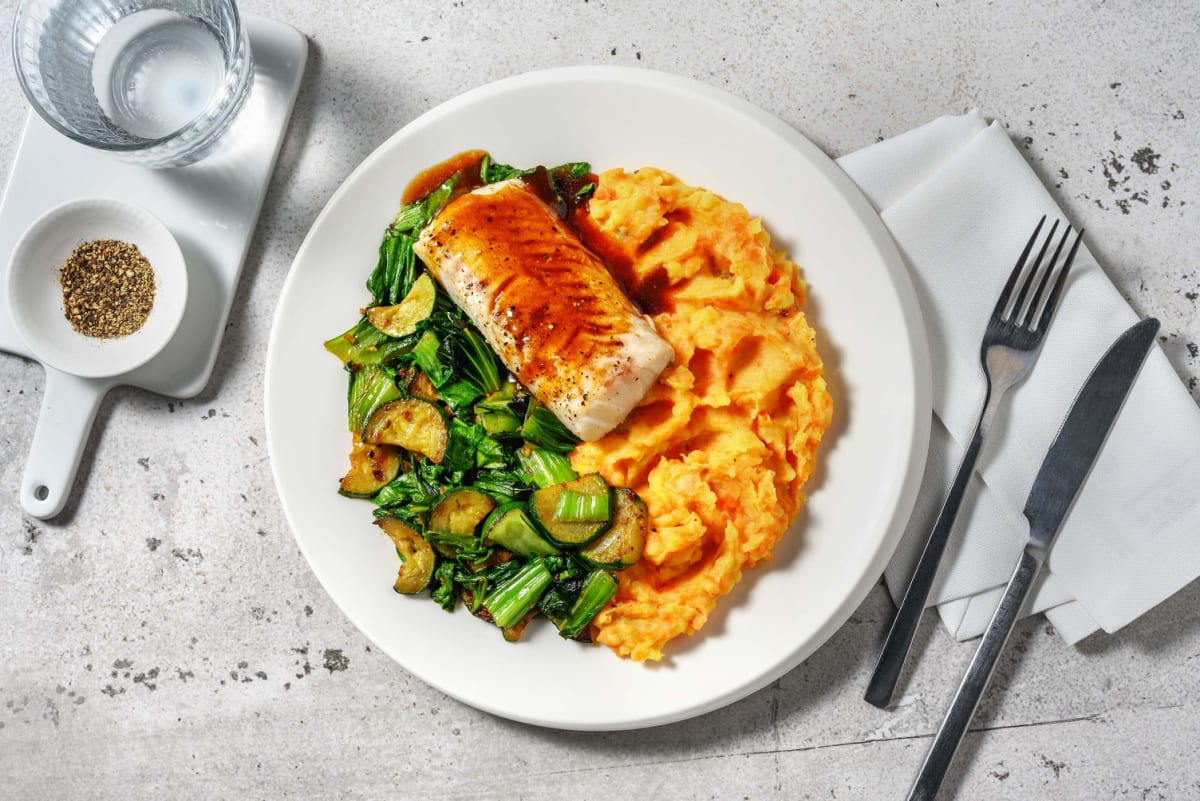 Cabillaud en sauce ponzu au beurre, pak-choï et courgette