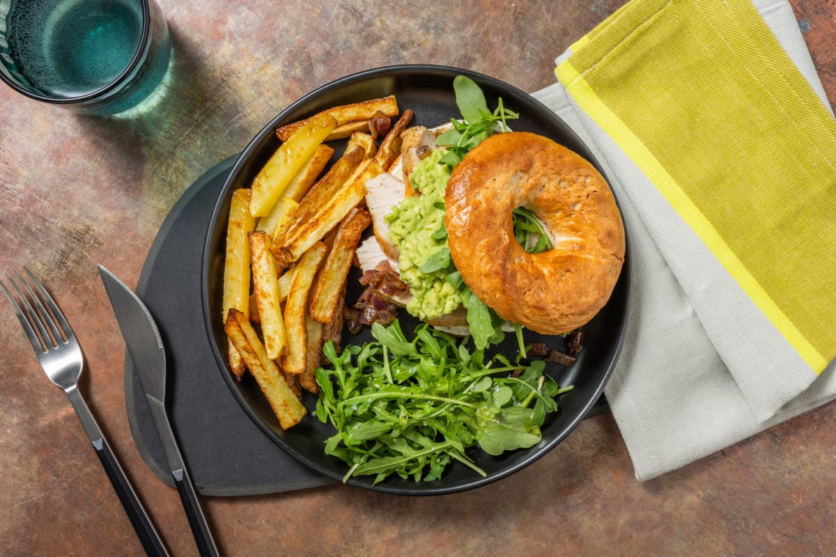 Bagel au poulet épicé & guacamole maison