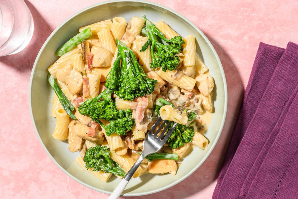 Quick Creamy Truffle Chicken, Bacon and Mushroom Rigatoni Recipe