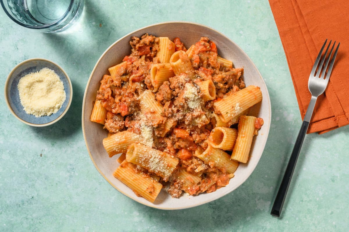 Rigatoni al Ragù mit Rind und Aubergine		