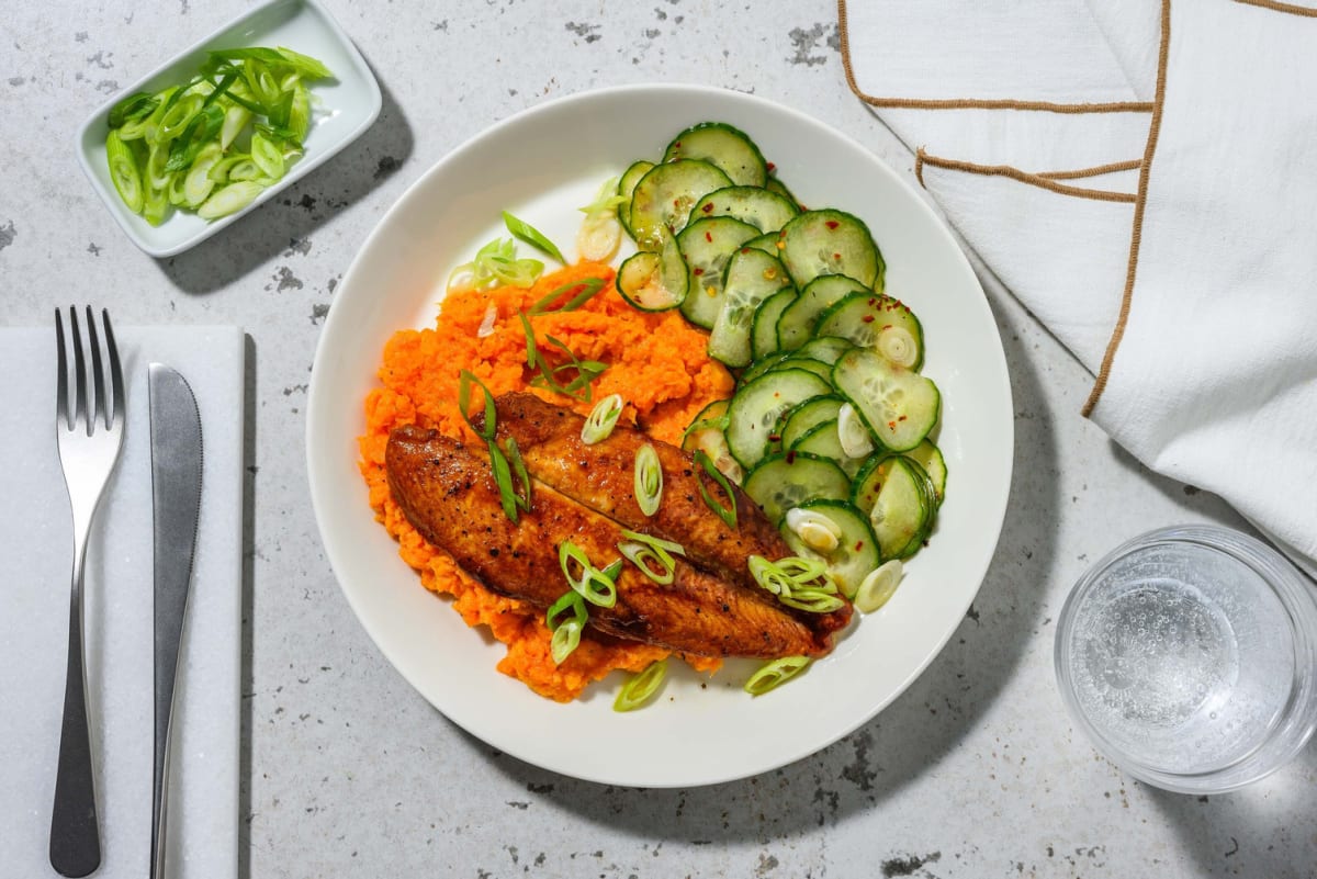 Teriyaki-Fischfilet auf Ingwer-Süßkartoffelstampf