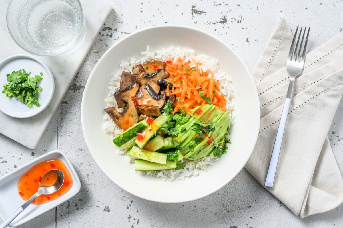 Vegan Poké Bowl mit Portobello & Avocado